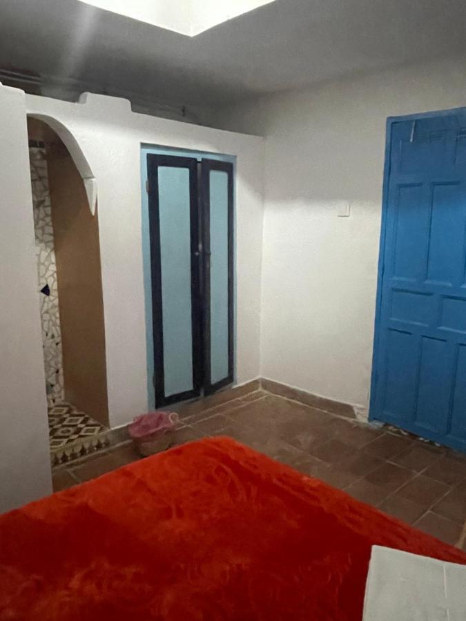 Dar El Pirata Hostel Asilah Bagian luar foto