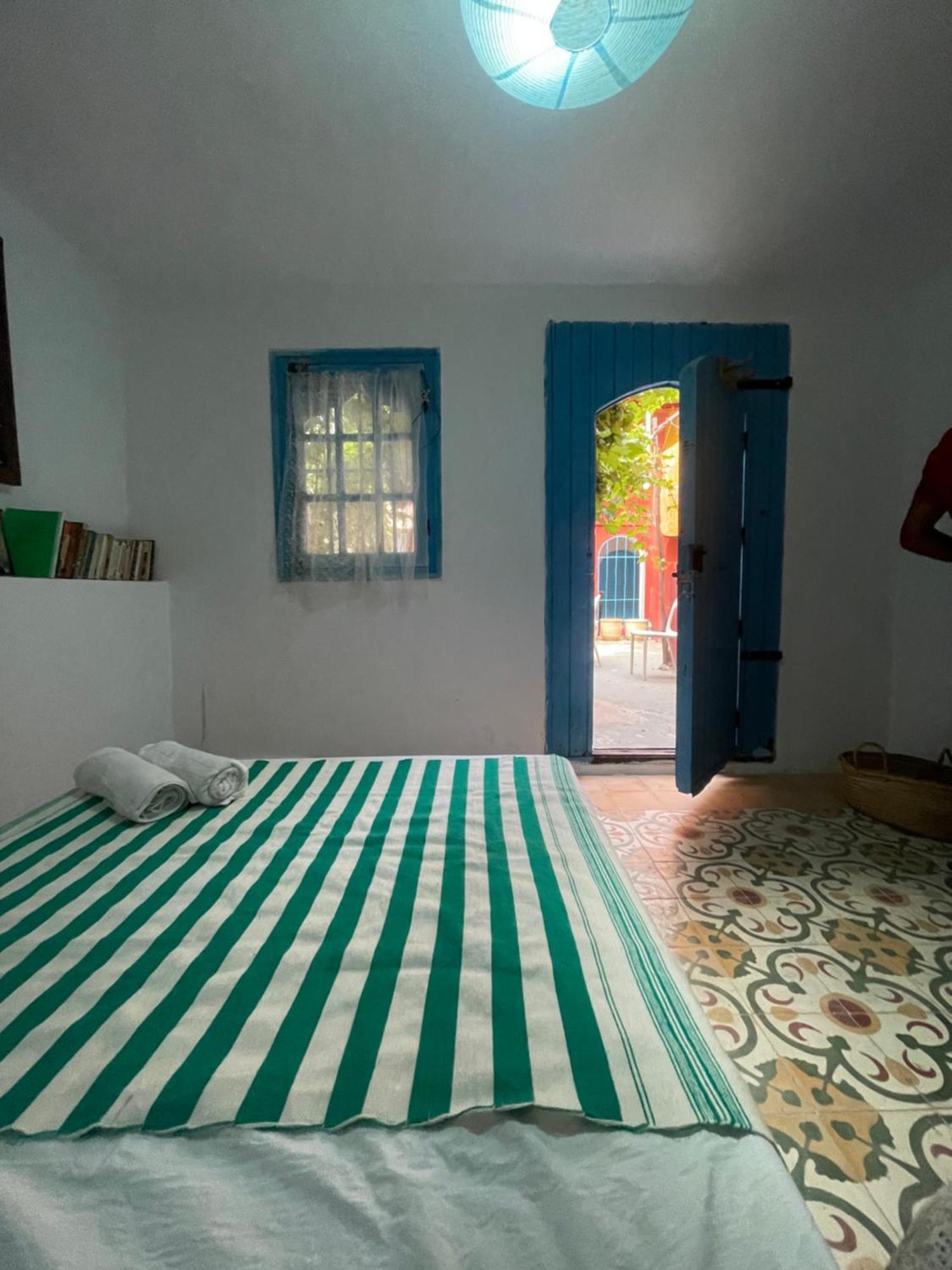 Dar El Pirata Hostel Asilah Bagian luar foto