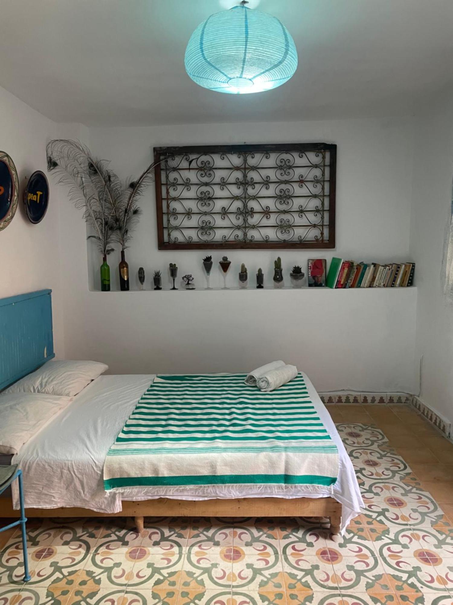 Dar El Pirata Hostel Asilah Bagian luar foto