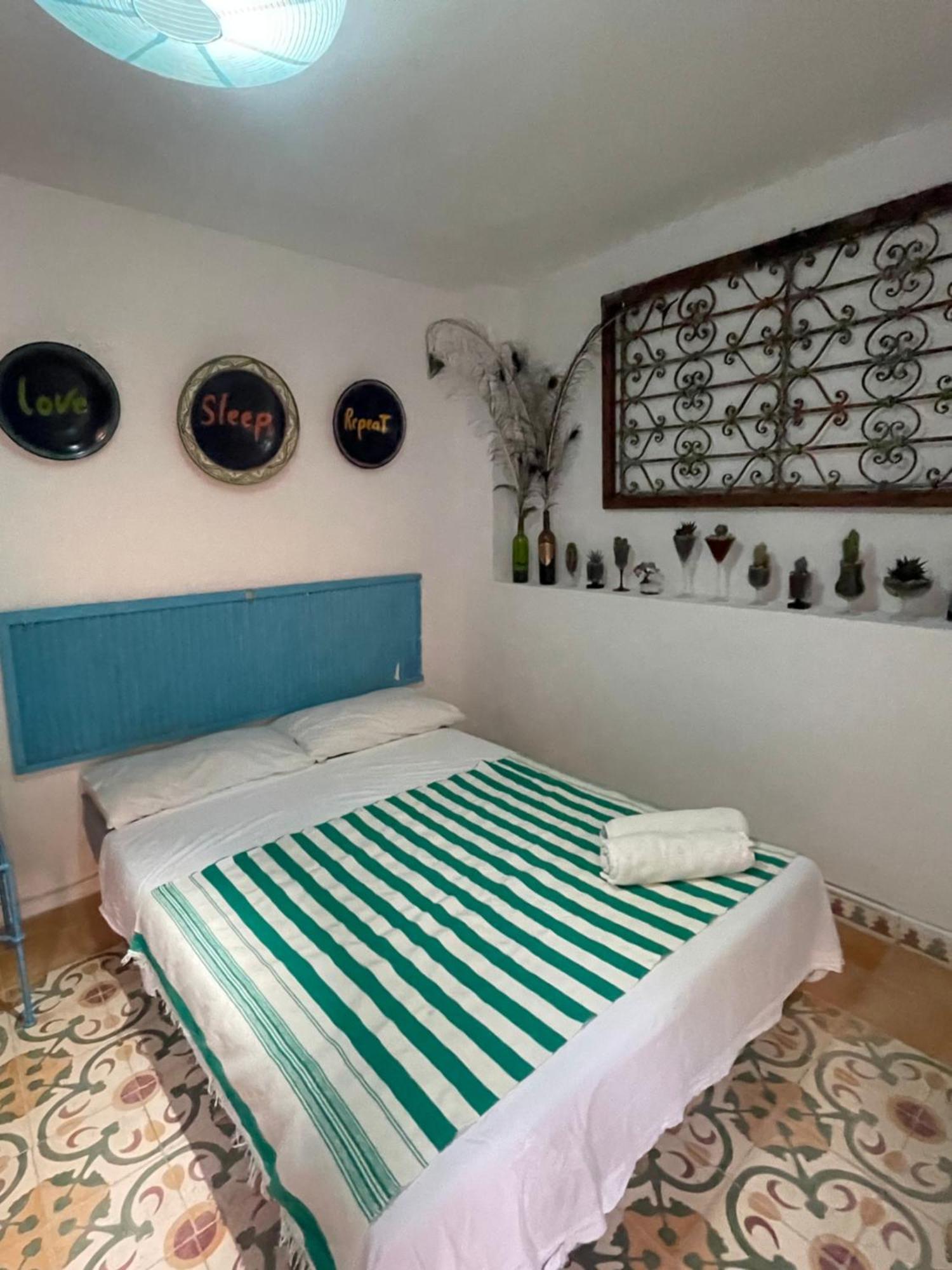 Dar El Pirata Hostel Asilah Bagian luar foto
