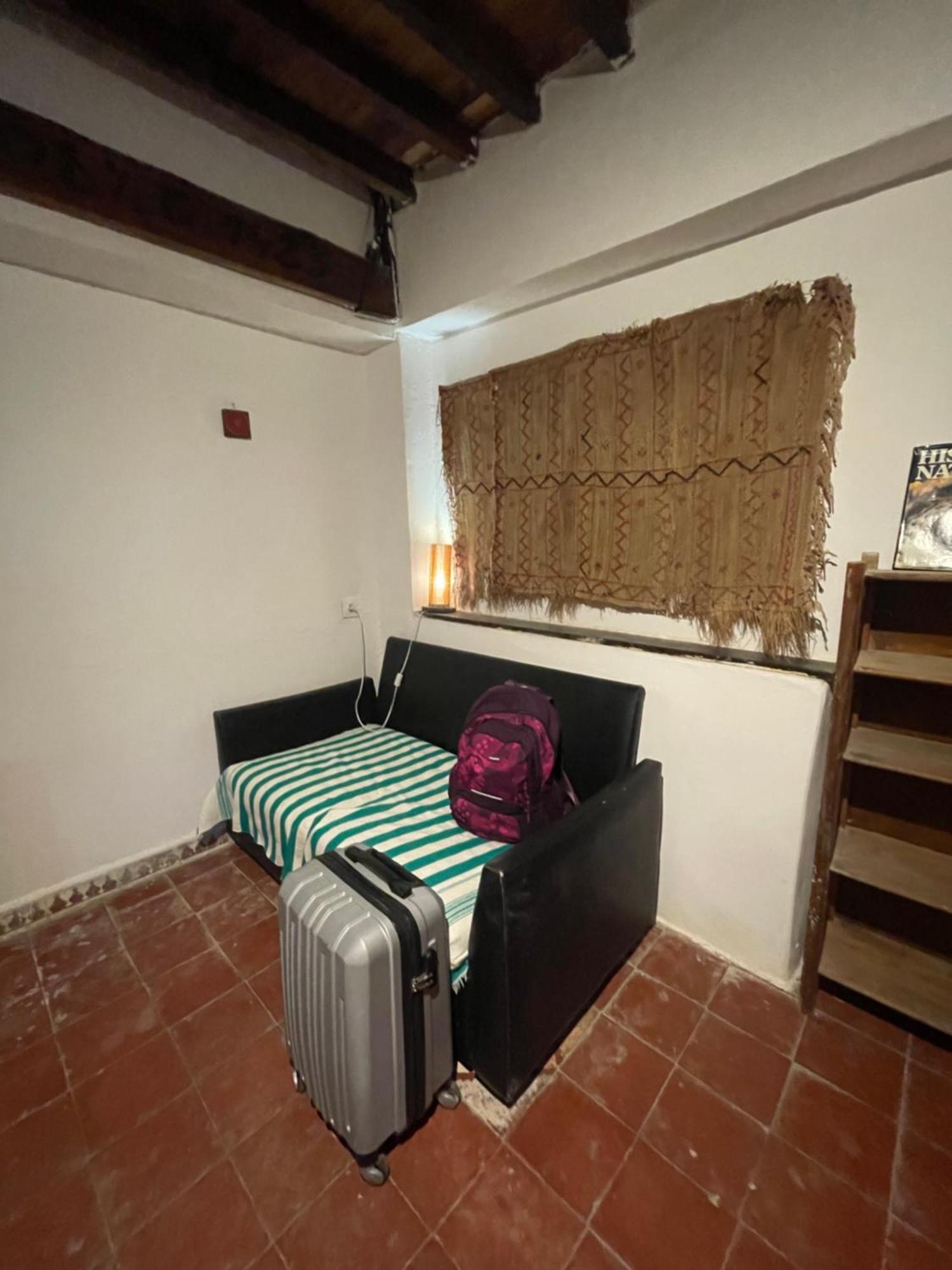 Dar El Pirata Hostel Asilah Bagian luar foto